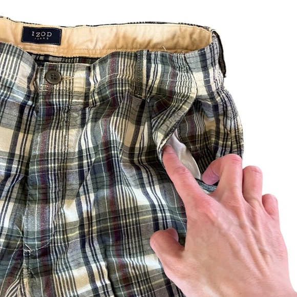 IZOD Plaid Cotton Shorts – Men’s Size 36 Casual Preppy Summer Checkered Shorts - Picture 3 of 10